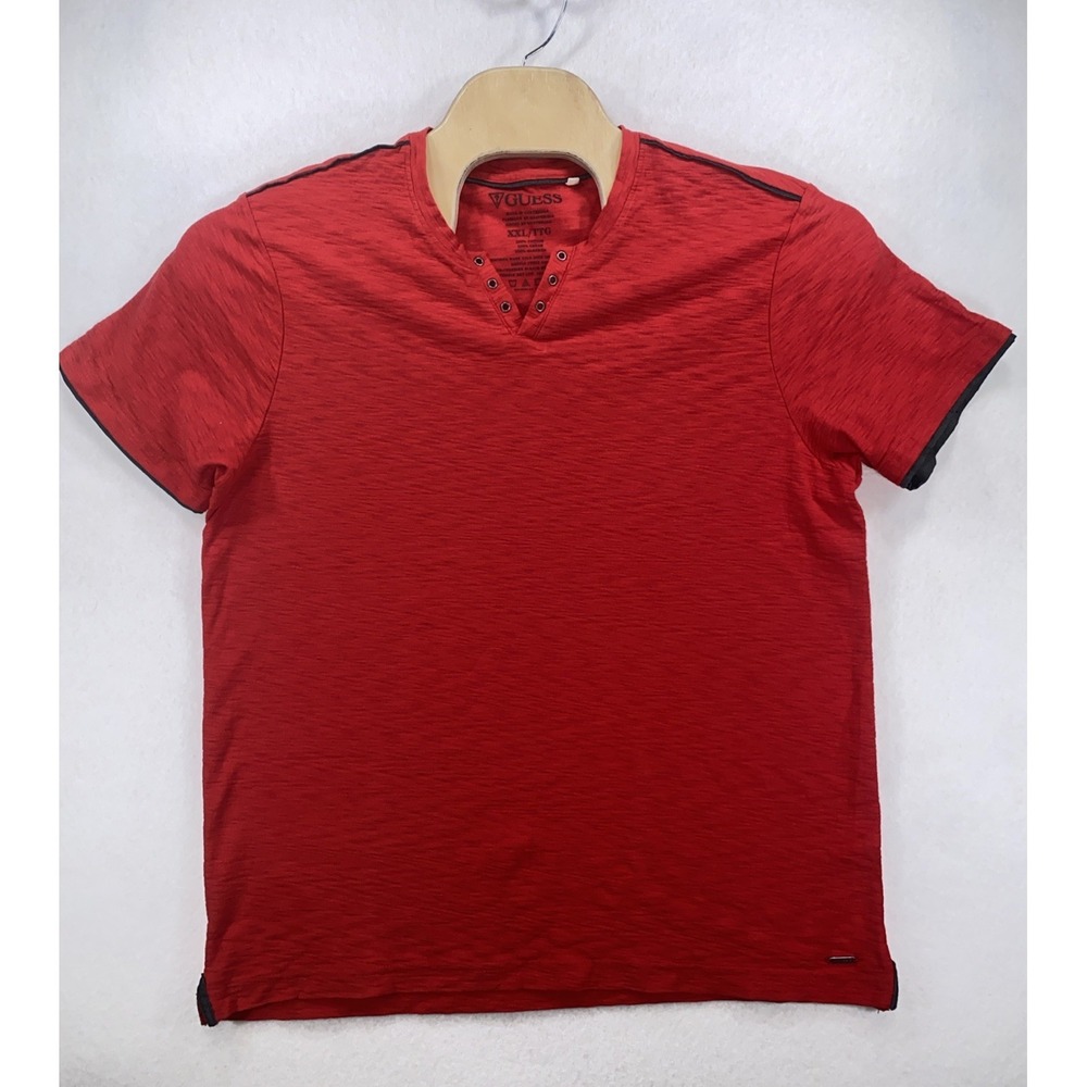 GUESS Men's Red Short Sleeve Button Henley T-Shirt - Size XXL C14 - Picture 1 of 6